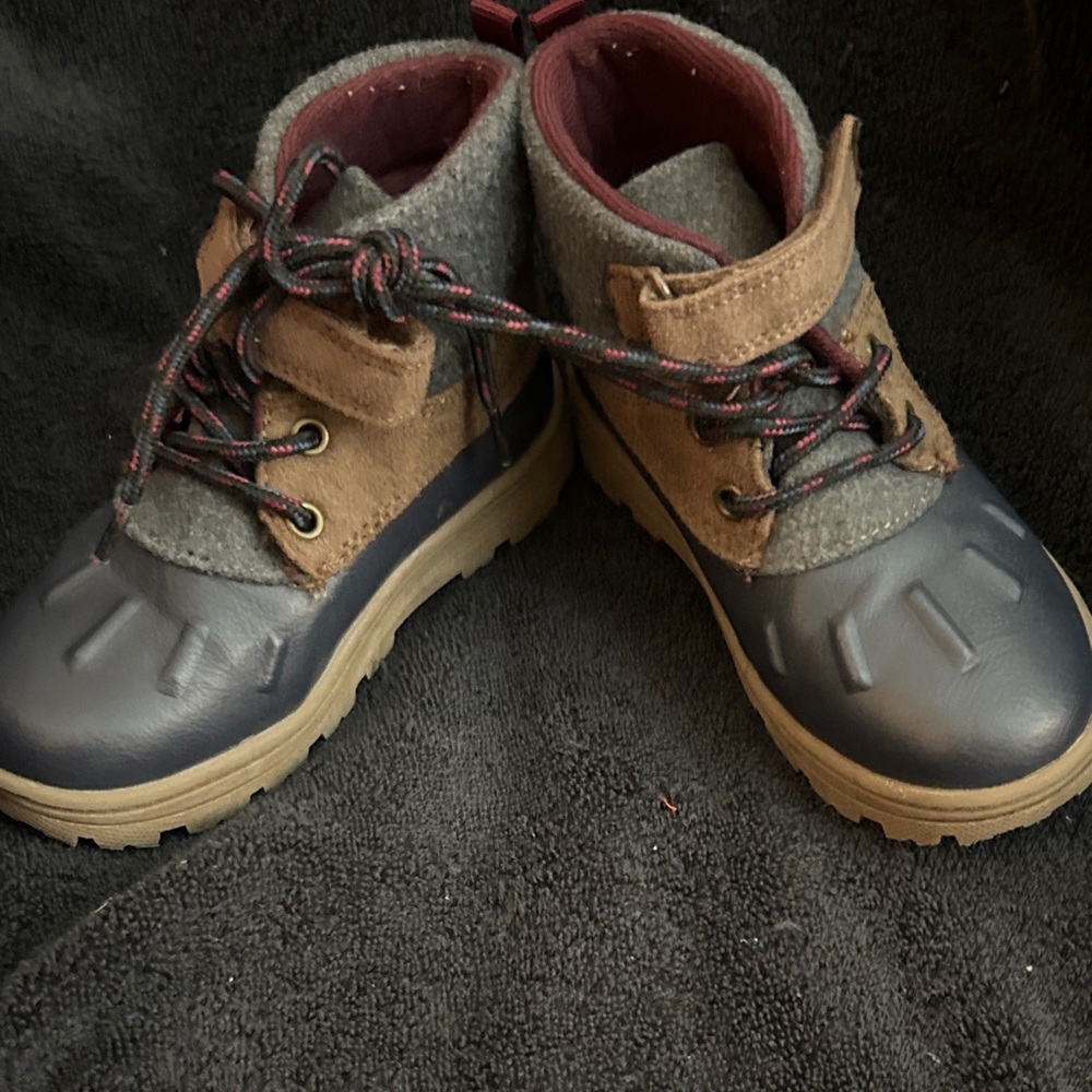 Carter's Kids Boots in Gray and Brown - Picture 6 of 7